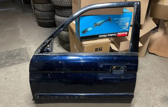 Mitsubishi Pajero Sport I Front door