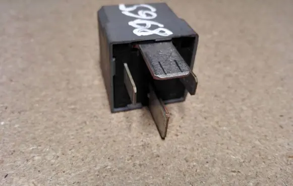 Opel Insignia A Other relay 13500120