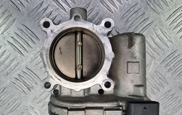 Mercedes-Benz C W205 Throttle valve A2701410025 0280750541
