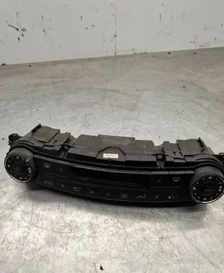Mercedes-Benz E W211 Climate control unit 2118300685 00072202