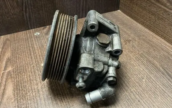 Ford Transit Power steering pump CC113A696BB