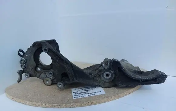 Skoda Octavia Mk2 (1Z) Generator/alternator bracket 03L903143Q