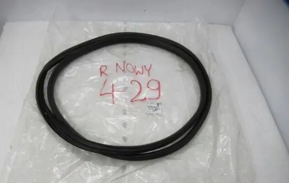 Peugeot 3008 I Front door rubber seal 9814855880