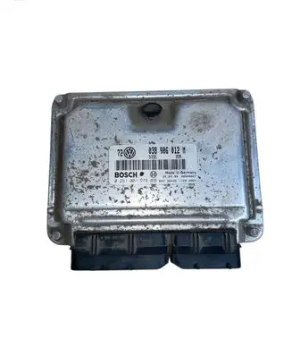 Volkswagen Bora Engine control unit/module 038906012M 0281001979 28SA4027