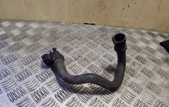 Peugeot 308 Engine coolant pipe/hose 9803981780