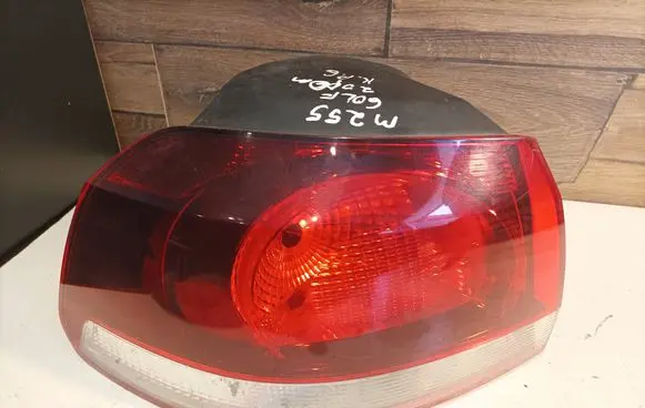 Volkswagen Golf VI Rear/tail lights