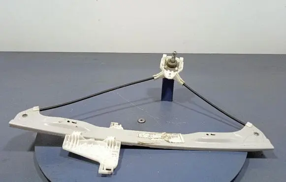Volkswagen Fox Front door window regulator with motor 5Z3837502
