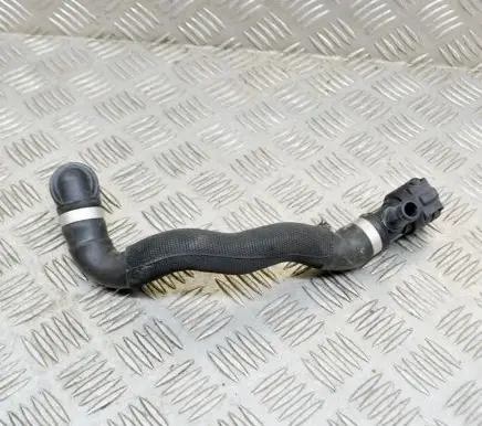Mercedes-Benz E W213 Engine coolant pipe/hose