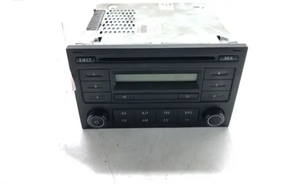 Volkswagen Polo IV 9N3 Radio/CD/DVD/GPS head unit 6Q0035152G