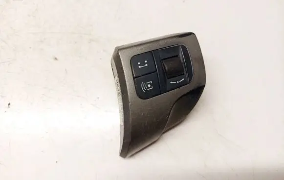 Opel Astra H Steering wheel buttons/switches 13126750