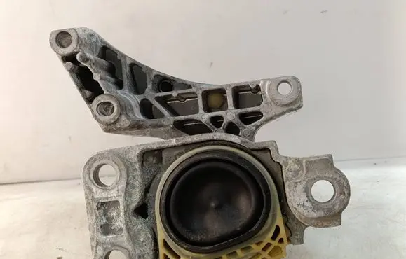 Renault Scenic III - Grand scenic III Engine mount bracket 326042 12323A71