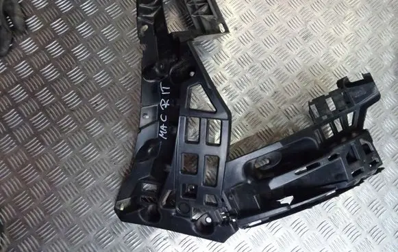 Porsche Macan (95B) Front bumper mounting bracket