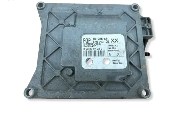 Opel Vectra C Engine control unit/module 55355631 5WK9407 8032707232