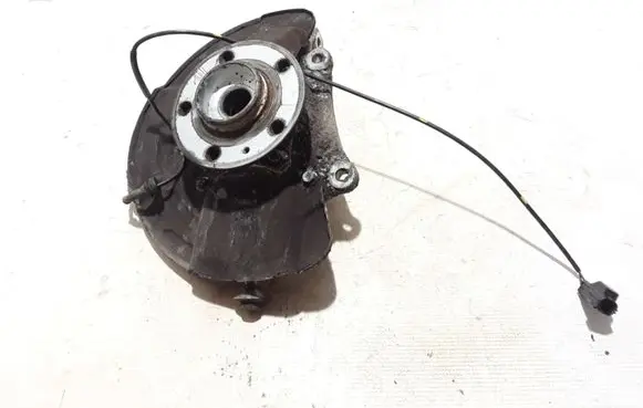 Volvo S60 Front wheel hub 30760715