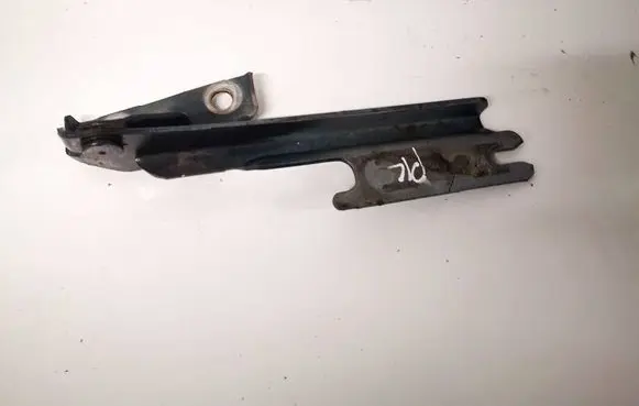 Mazda 626 Engine bonnet/hood hinges 