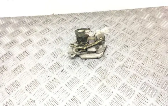 Mitsubishi Pajero Sport I Rear door lock