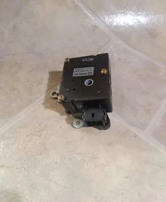 KIA Opirus Air flap motor/actuator D332GGXAA
