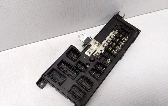 Volvo S60 Fuse module 8637841 518322326