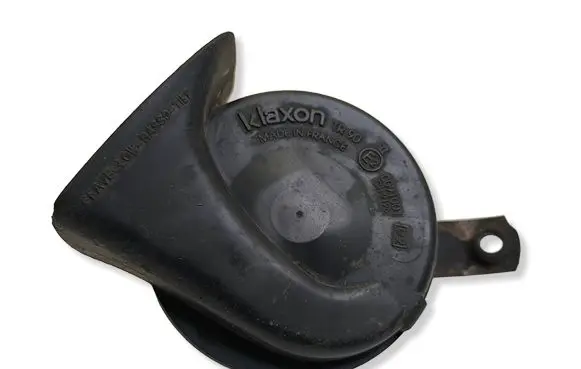 Volkswagen PASSAT B5 Horn signal 0091001 CH2126