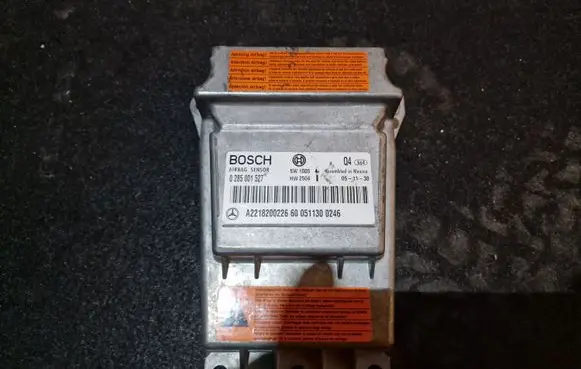 Mercedes-Benz E W211 Airbag control unit/module 0285001527
