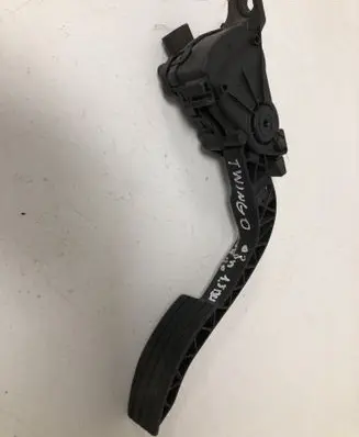 Renault Twingo II Accelerator throttle pedal 6PV00908505