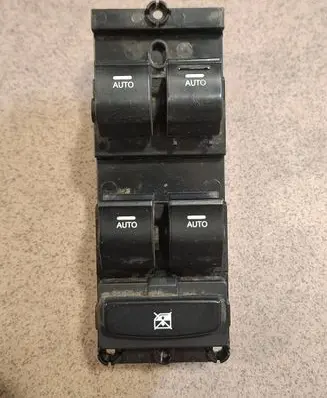 Hyundai i40 Electric window control switch 93570-3Z050