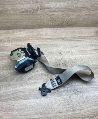 BMW 5 F10 F11 Front seatbelt 618120900 010L0000 2363