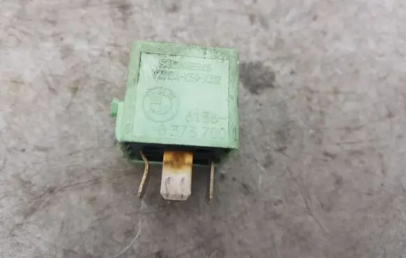 BMW 5 E39 Other relay 61368373700 8373700