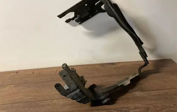 Mercedes-Benz E W211 Side radiator support slam panel 