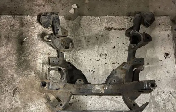 BMW X3 E83 Front subframe 3415150