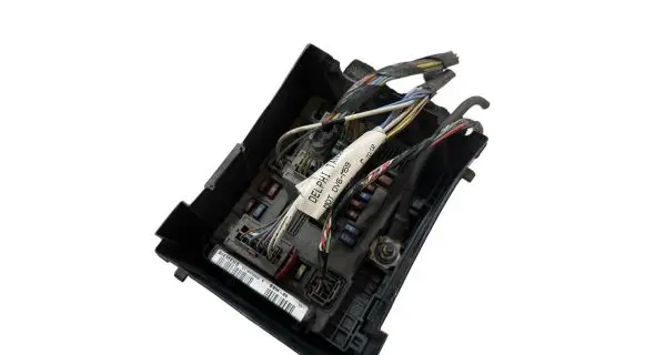 Citroen Berlingo Fuse module U118470005K BSMB5