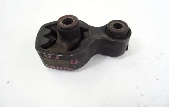 Mazda CX-5 Engine mount vacuum valve 