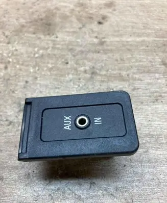 BMW 3 E90 E91 AUX in-socket connector 6930561