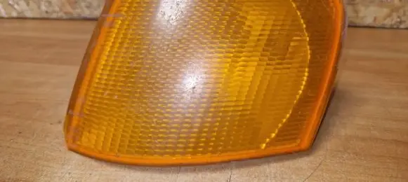 Ford Escort Front indicator light 394811