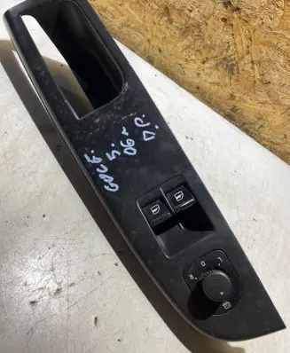 Volkswagen Golf V Electric window control switch 1K3868049C