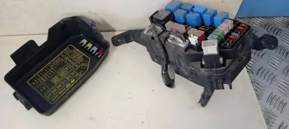 Hyundai Getz Fuse box set 912111C160 912981C210