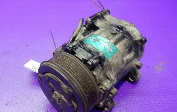 Volkswagen Polo III 6N 6N2 6NF Air conditioning (A/C) compressor (pump) 6N0820803A
