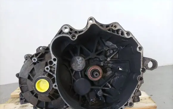 Volvo S80 Manual 5 speed gearbox 1023704