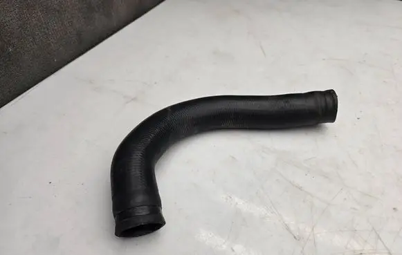 Mercedes-Benz Sprinter W906 Engine coolant pipe/hose 