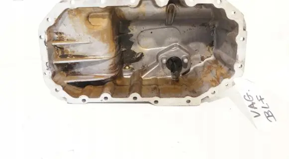 Volkswagen Golf Plus Oil sump 03C