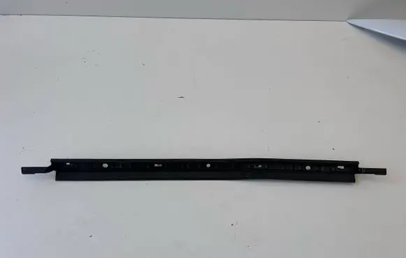 Audi A4 S4 B9 8W Intercooler air guide/duct channel 8W0121293A