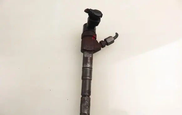 Opel Astra H Fuel injector 0445110159