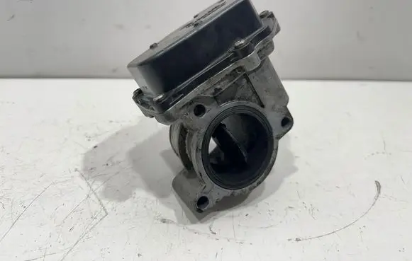 Volkswagen Golf VI Throttle valve 03G128063