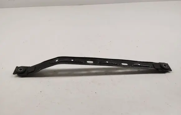 Audi A5 Fuel tank mounting bracket 8B3201653B