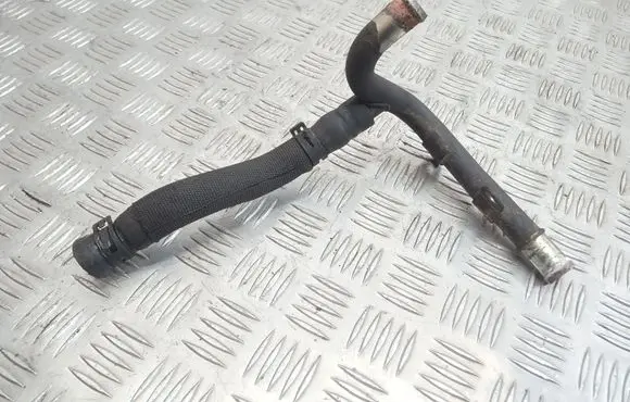 Land Rover Discovery 3 - LR3 Engine coolant pipe/hose