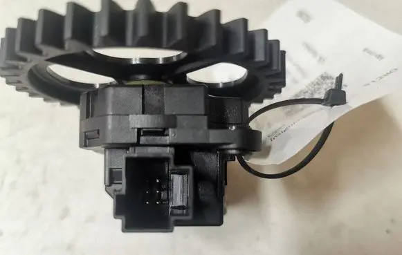 Opel Insignia A Air flap motor/actuator 52437251 52420928