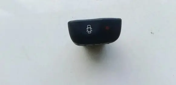 Renault Megane I Central locking switch button 841242B