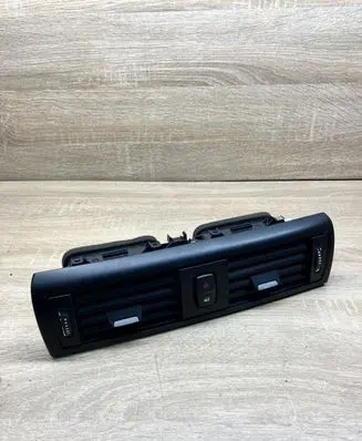 BMW 1 F20 F21 Dash center air vent grill 9205357 507891