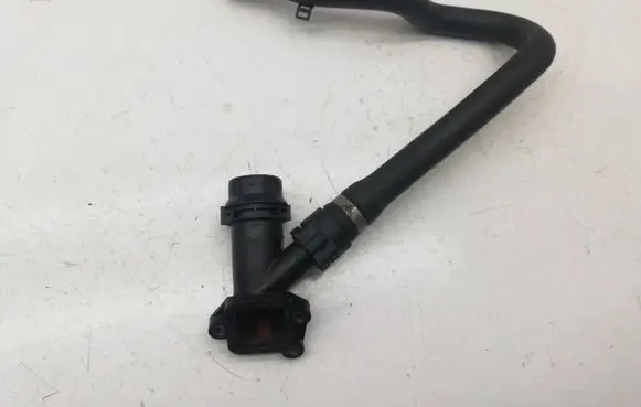 BMW X3 E83 Engine coolant pipe/hose 2247744