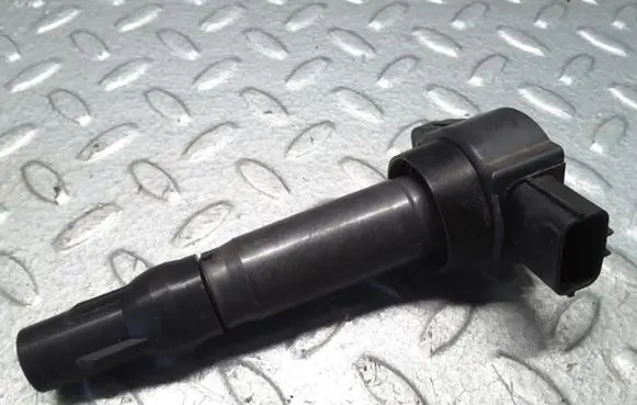 Mitsubishi Colt High voltage ignition coil MN195616 83030836